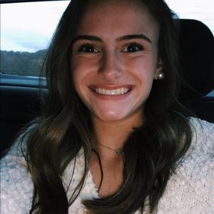 Meet your Posher, Ella